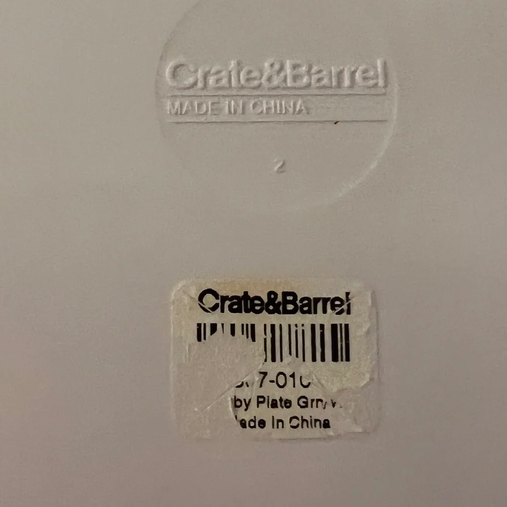 Crate and Barrel set of 4 plates and dip/sauce dishes